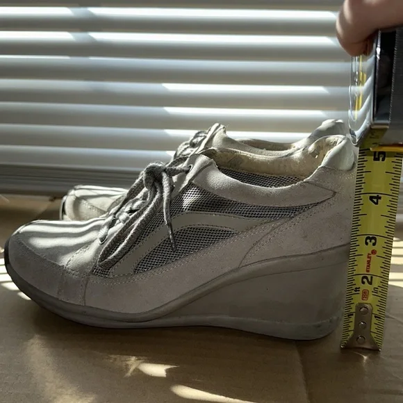 Easy Spirit Beige Wedge Sneakers - Picture 5 of 6